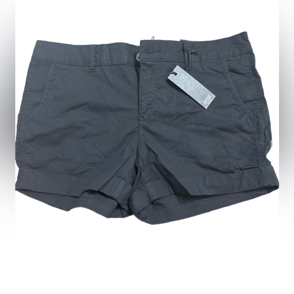 A.N.A. Twill black shorts
Sz 30/10P
NWT
8025